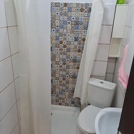 уютен при нели Varna